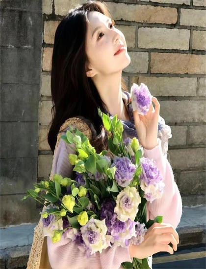 拍摄难题：《凌辱美丽人妻》夜间拍摄的光线控制与画质——震撼心灵的视觉盛宴