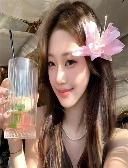 《风云毒玫瑰》剪辑手法分析：节奏把控与转场技巧探讨，中文字幕